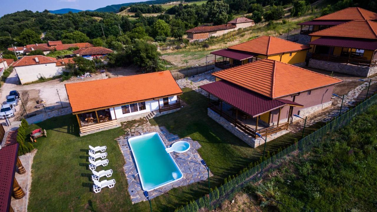 Етно Комплекс "Поп Грую Бански" Banya (Pazardzhik) Exterior foto